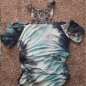 Beaded cold shoulder too